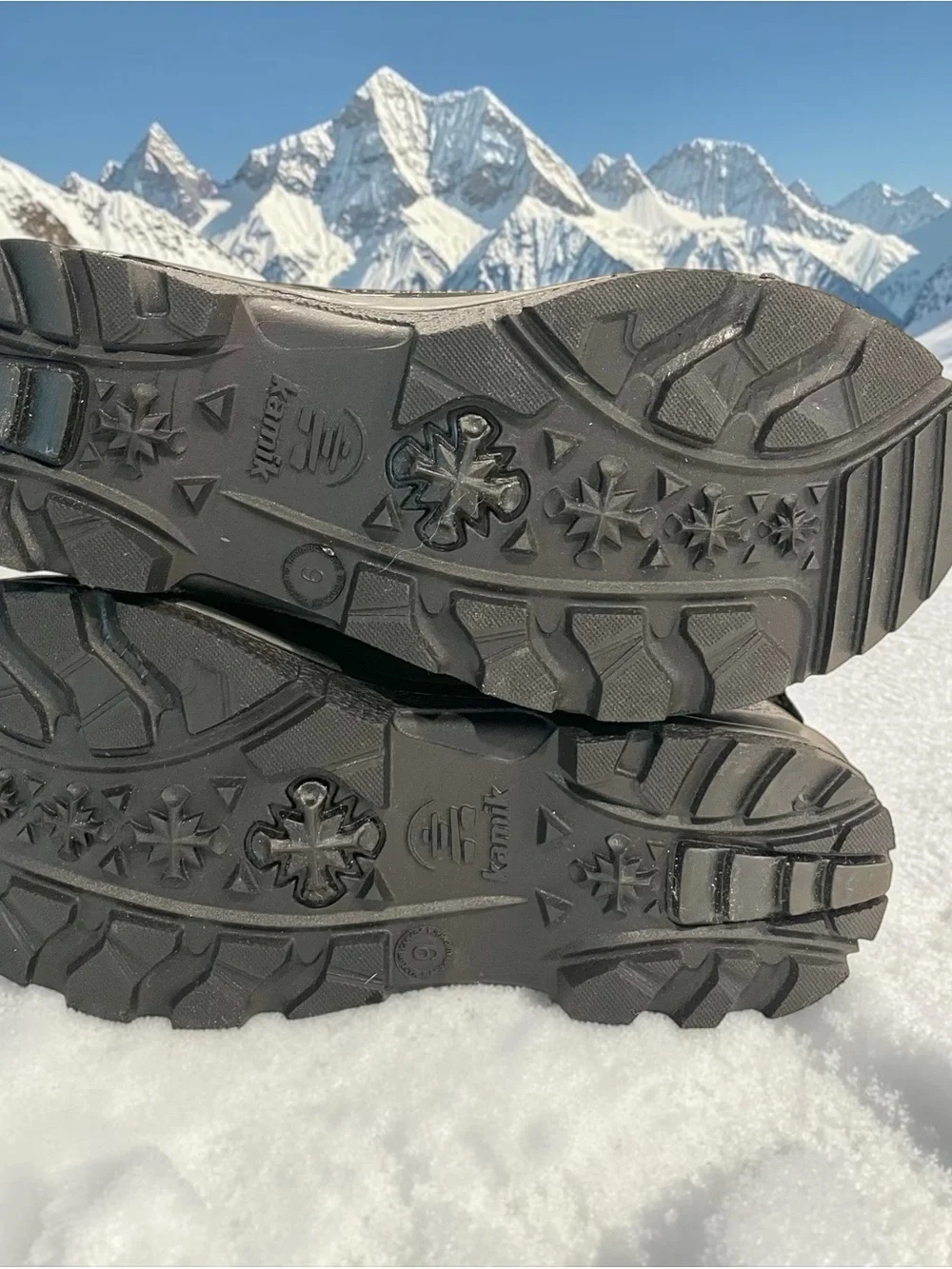 Kamik Womens Winter Snow Boots Size 9 Gray Black Faux Sherpa Thinsulate NWT